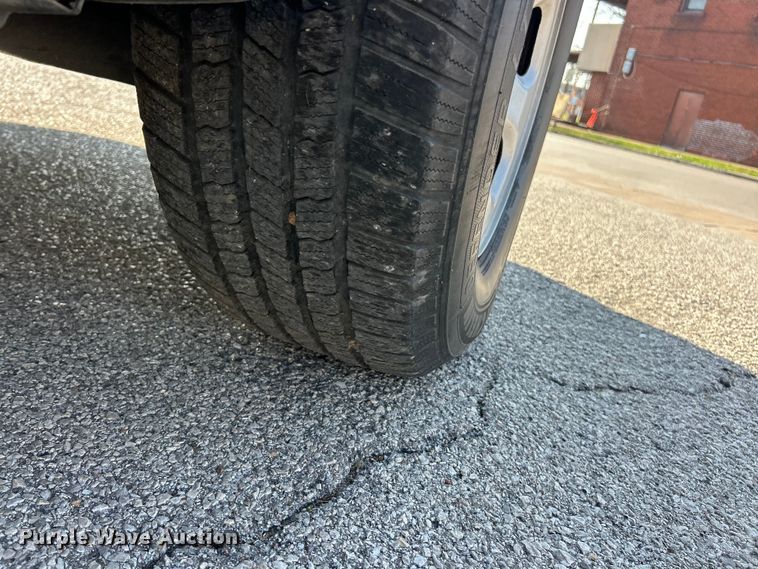 image for item FC5283 2017 Nissan Titan pickup truck