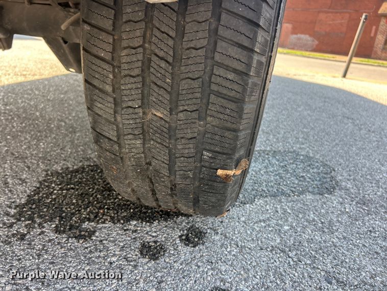 image for item FC5283 2017 Nissan Titan pickup truck