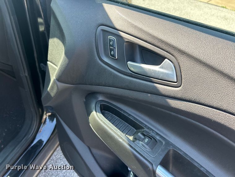 image for item FC5284 2014 Ford Escape SE SUV