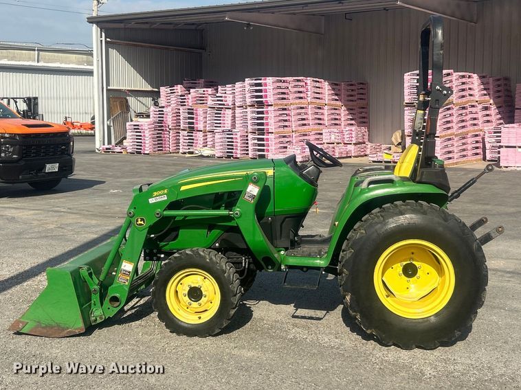 image for item FC5288 2018 John Deere 3038E MFWD tractor