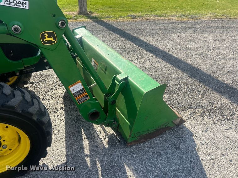 image for item FC5288 2018 John Deere 3038E MFWD tractor