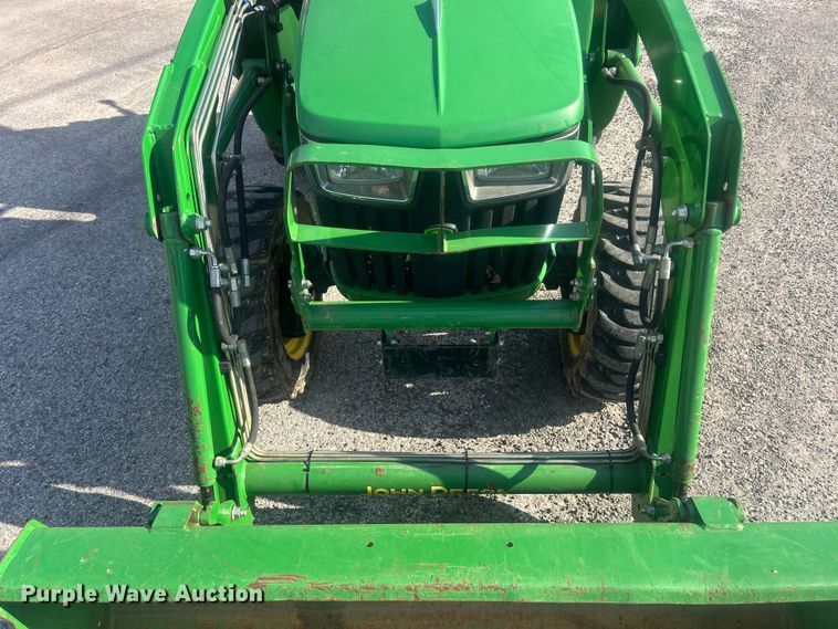 image for item FC5288 2018 John Deere 3038E MFWD tractor