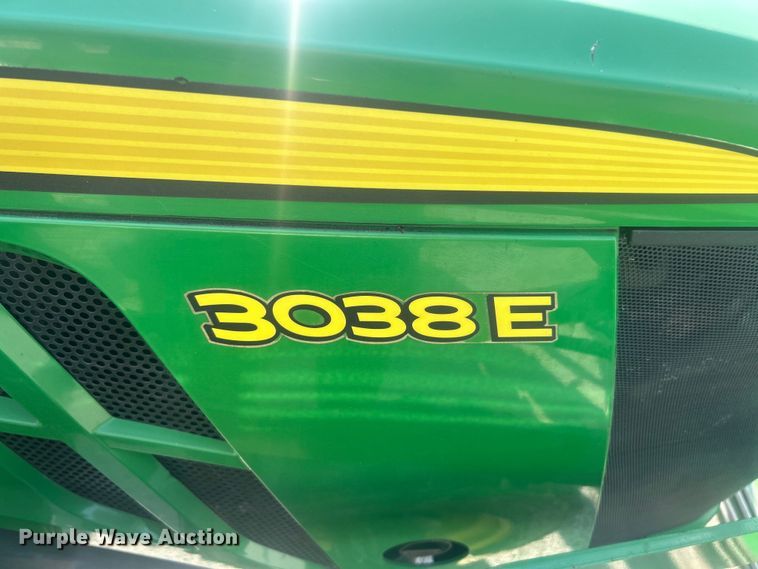 image for item FC5288 2018 John Deere 3038E MFWD tractor