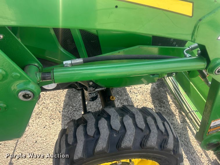 image for item FC5288 2018 John Deere 3038E MFWD tractor