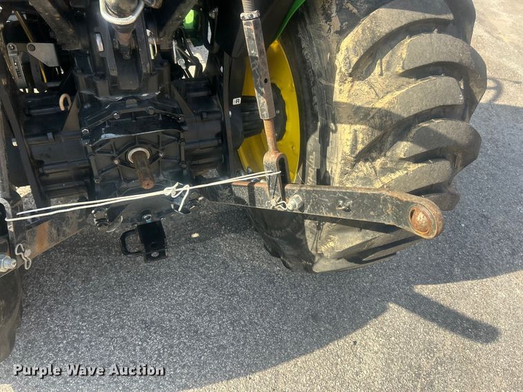 image for item FC5288 2018 John Deere 3038E MFWD tractor