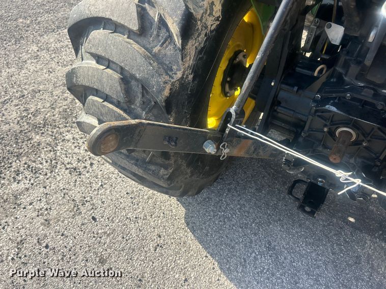 image for item FC5288 2018 John Deere 3038E MFWD tractor