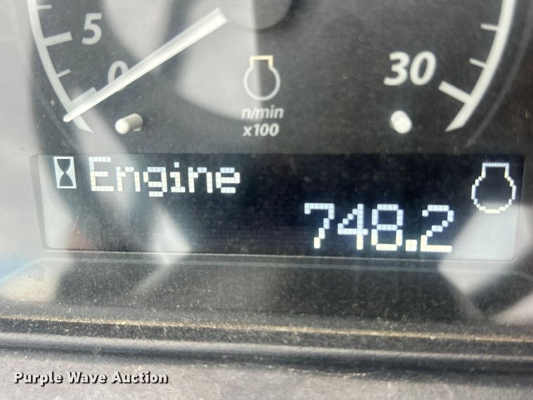 image for item FC5288 2018 John Deere 3038E MFWD tractor