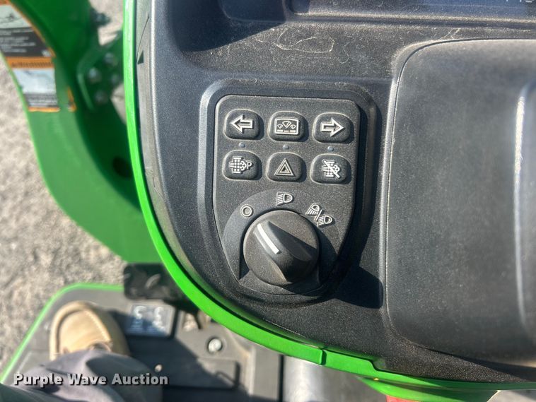 image for item FC5288 2018 John Deere 3038E MFWD tractor