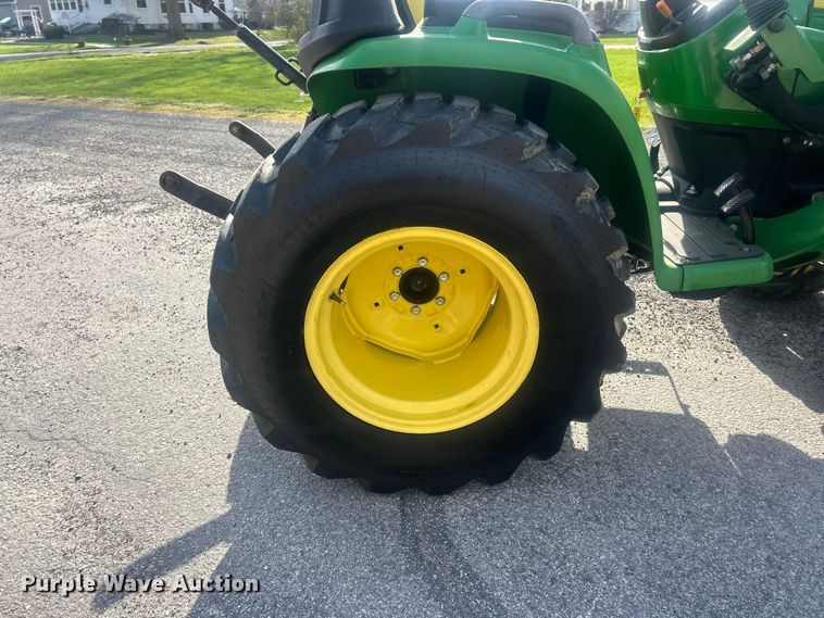 image for item FC5288 2018 John Deere 3038E MFWD tractor