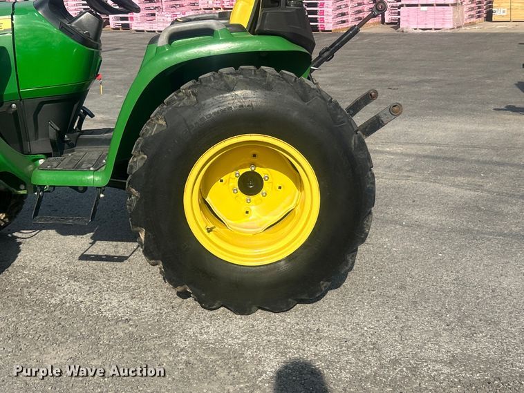 image for item FC5288 2018 John Deere 3038E MFWD tractor