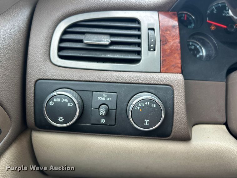 image for item FC5292 2009 GMC Yukon XL SUV