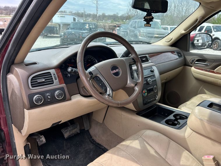 image for item FC5292 2009 GMC Yukon XL SUV