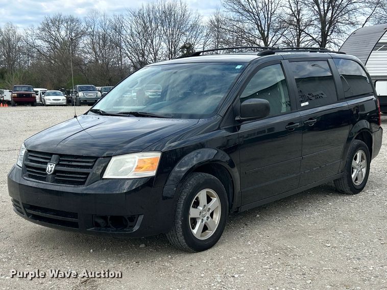 image for item FC5294 2010 Dodge Grand Caravan SE van