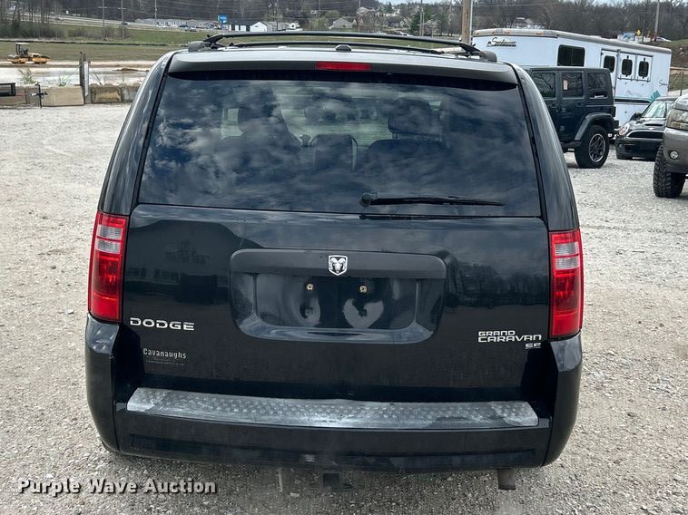 image for item FC5294 2010 Dodge Grand Caravan SE van