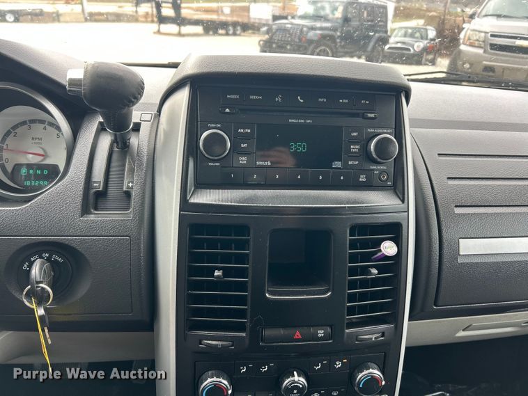 image for item FC5294 2010 Dodge Grand Caravan SE van