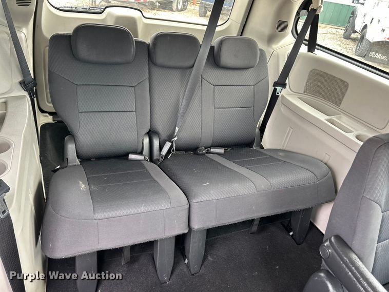 image for item FC5294 2010 Dodge Grand Caravan SE van