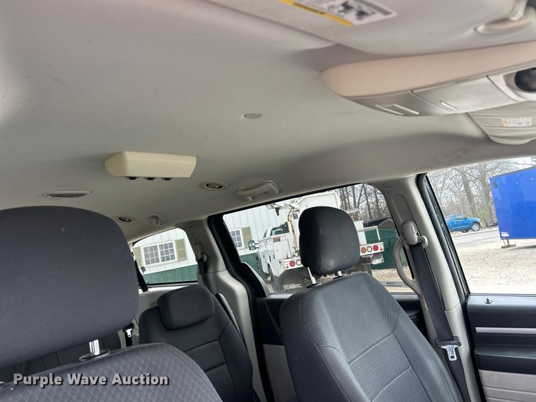 image for item FC5294 2010 Dodge Grand Caravan SE van