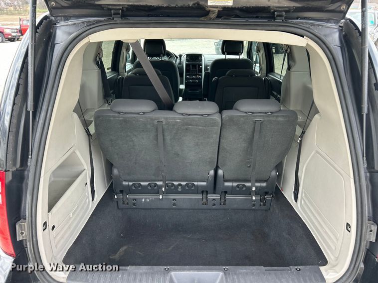 image for item FC5294 2010 Dodge Grand Caravan SE van