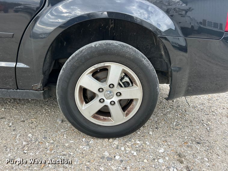 image for item FC5294 2010 Dodge Grand Caravan SE van