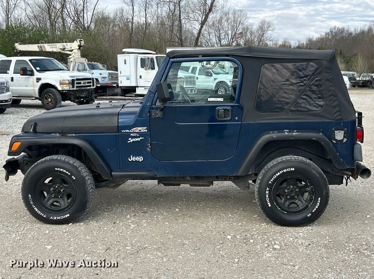 image for item FC5295 2000 Jeep Wrangler Sport SUV