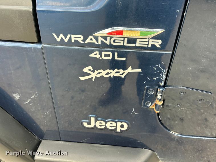 image for item FC5295 2000 Jeep Wrangler Sport SUV