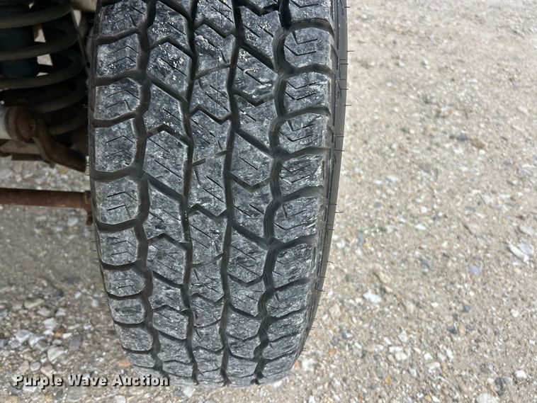 image for item FC5295 2000 Jeep Wrangler Sport SUV