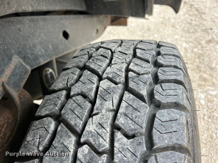 image for item FC5295 2000 Jeep Wrangler Sport SUV