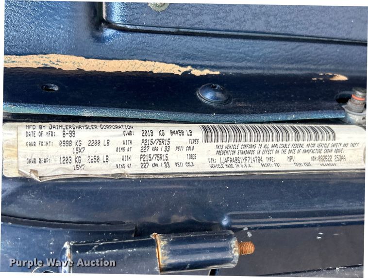 image for item FC5295 2000 Jeep Wrangler Sport SUV