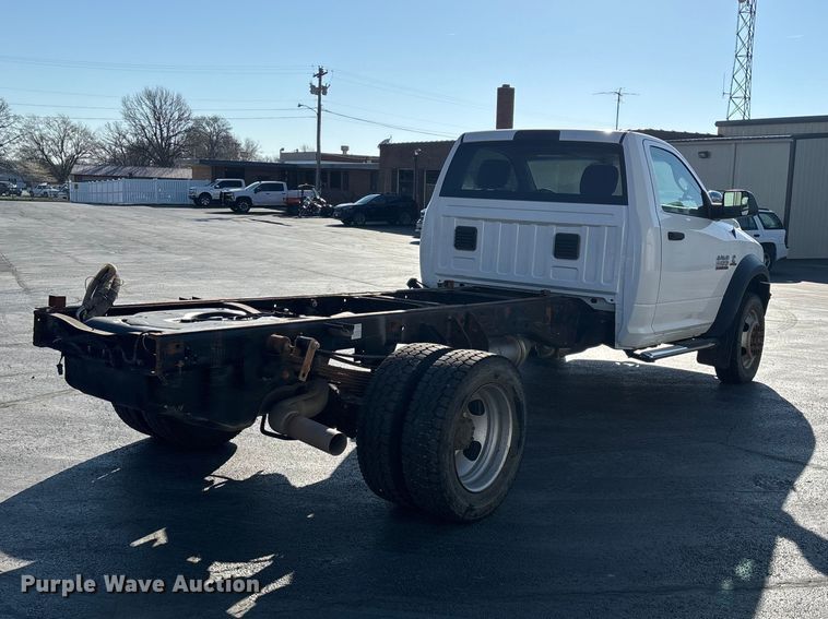 image for item FG0210 2015 RAM 5500 truck cab and chassis