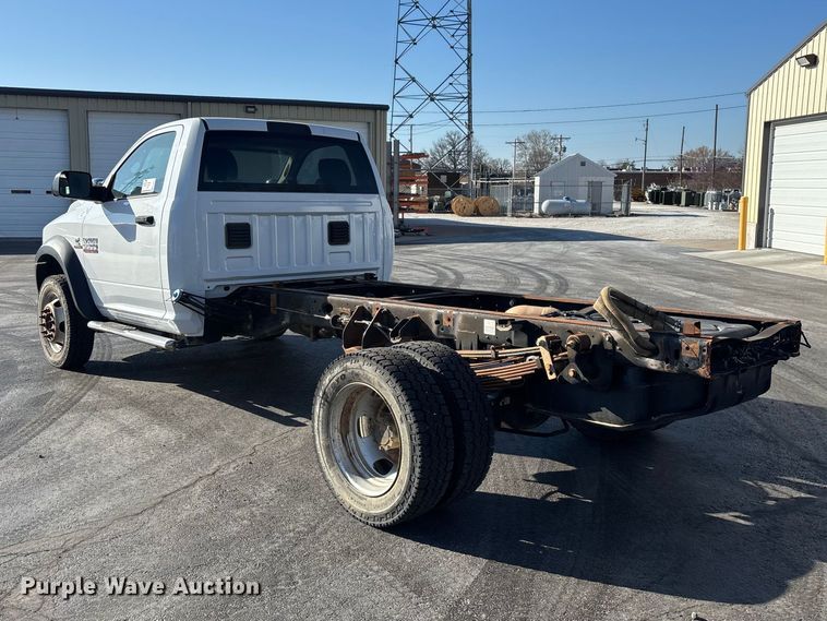 image for item FG0210 2015 RAM 5500 truck cab and chassis