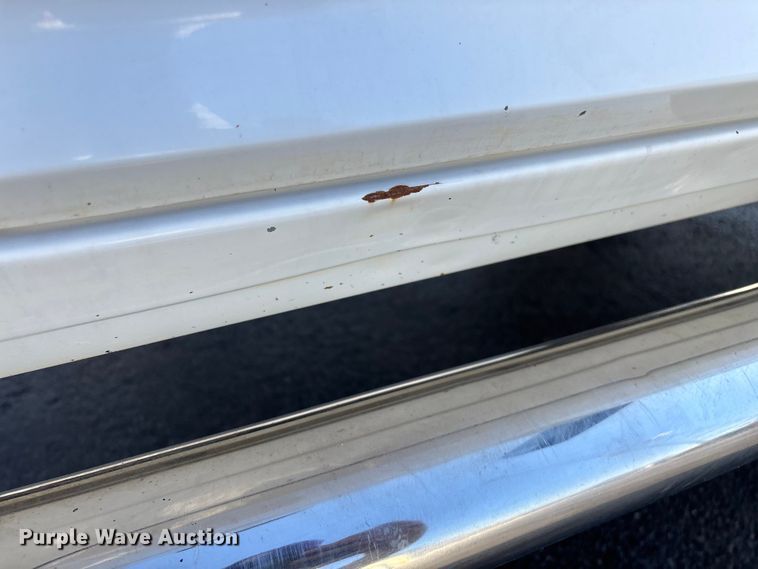 image for item FG0210 2015 RAM 5500 truck cab and chassis