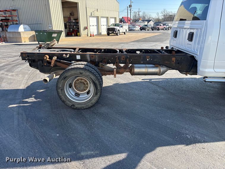 image for item FG0210 2015 RAM 5500 truck cab and chassis