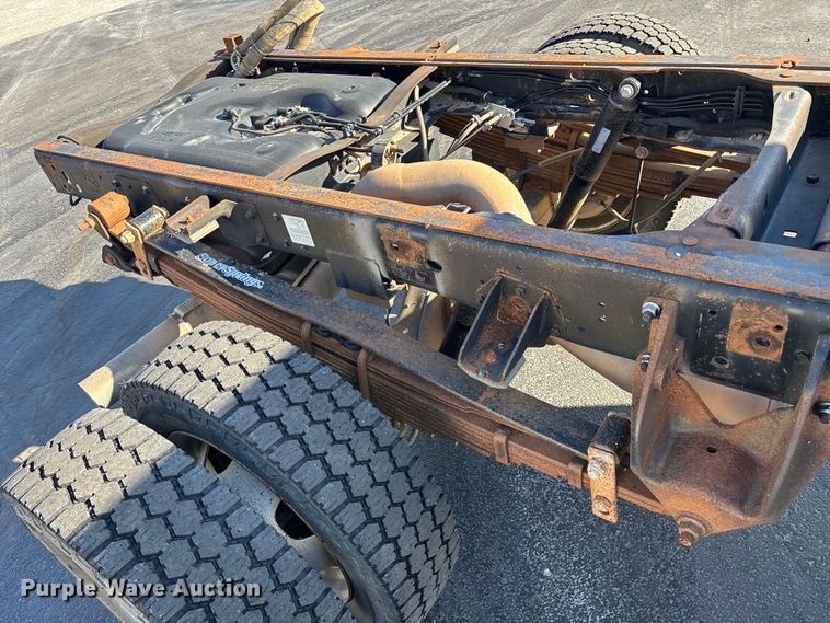 image for item FG0210 2015 RAM 5500 truck cab and chassis