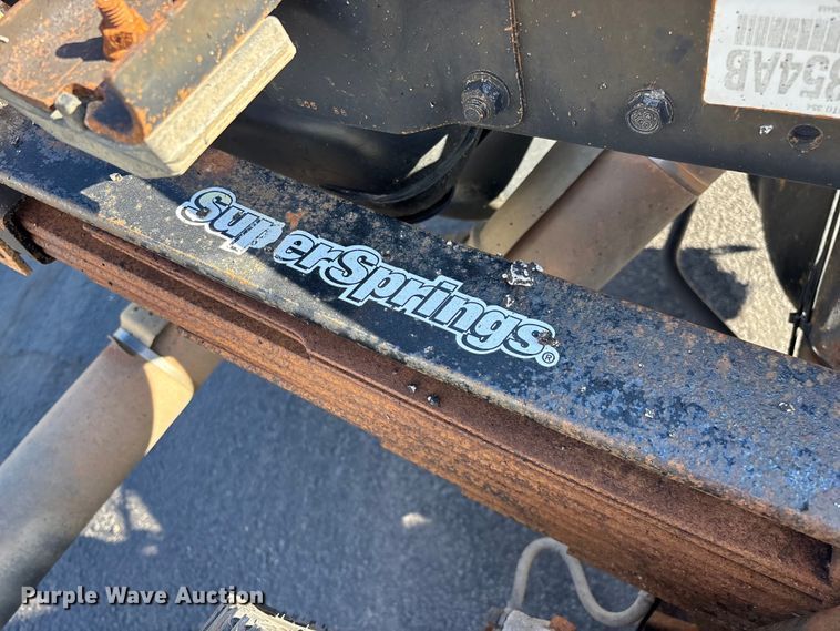 image for item FG0210 2015 RAM 5500 truck cab and chassis