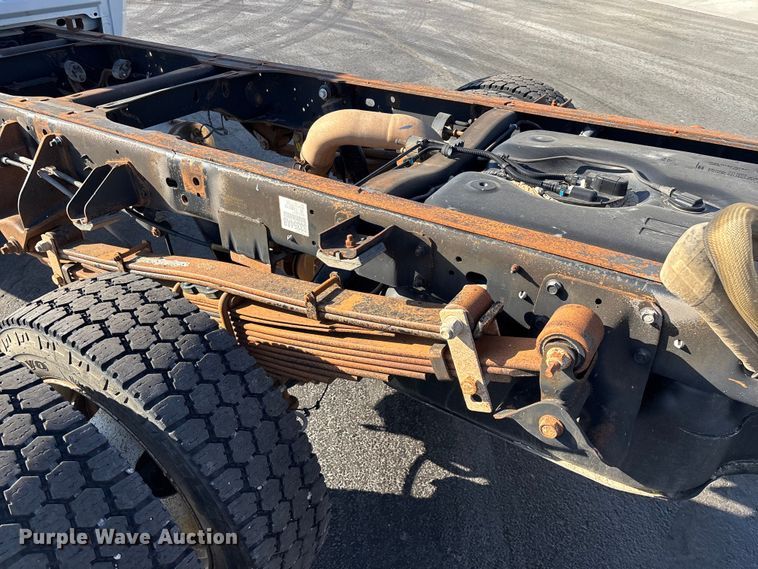 image for item FG0210 2015 RAM 5500 truck cab and chassis