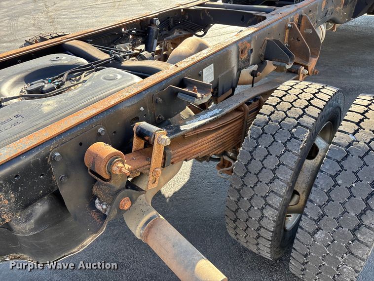 image for item FG0210 2015 RAM 5500 truck cab and chassis