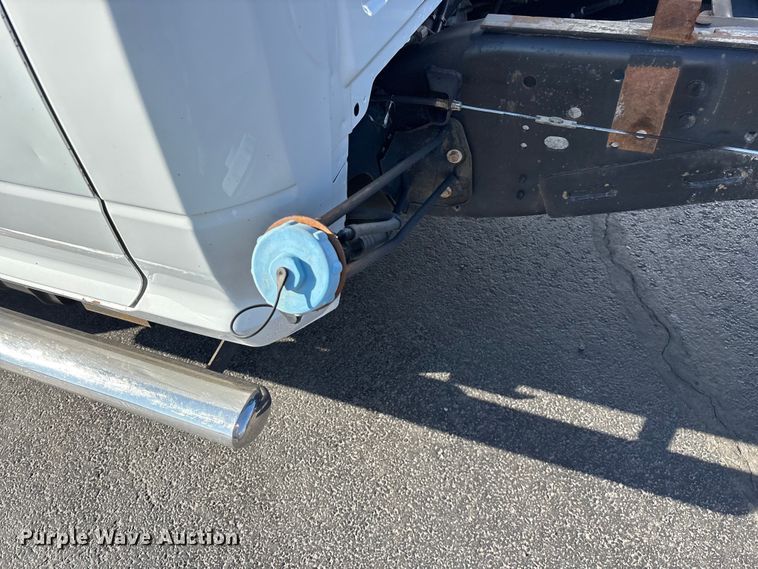 image for item FG0210 2015 RAM 5500 truck cab and chassis