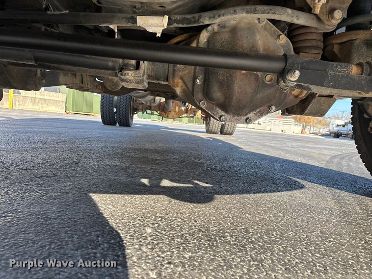 image for item FG0210 2015 RAM 5500 truck cab and chassis