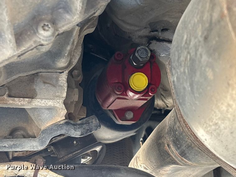 image for item FG0210 2015 RAM 5500 truck cab and chassis