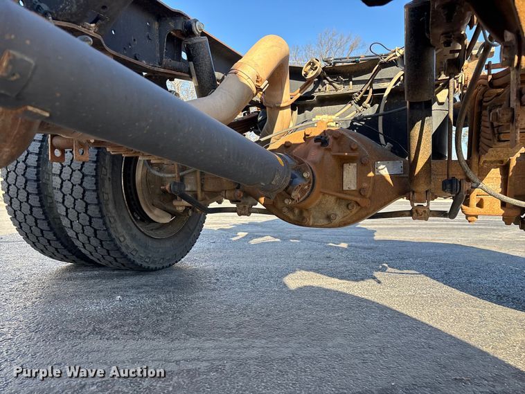 image for item FG0210 2015 RAM 5500 truck cab and chassis