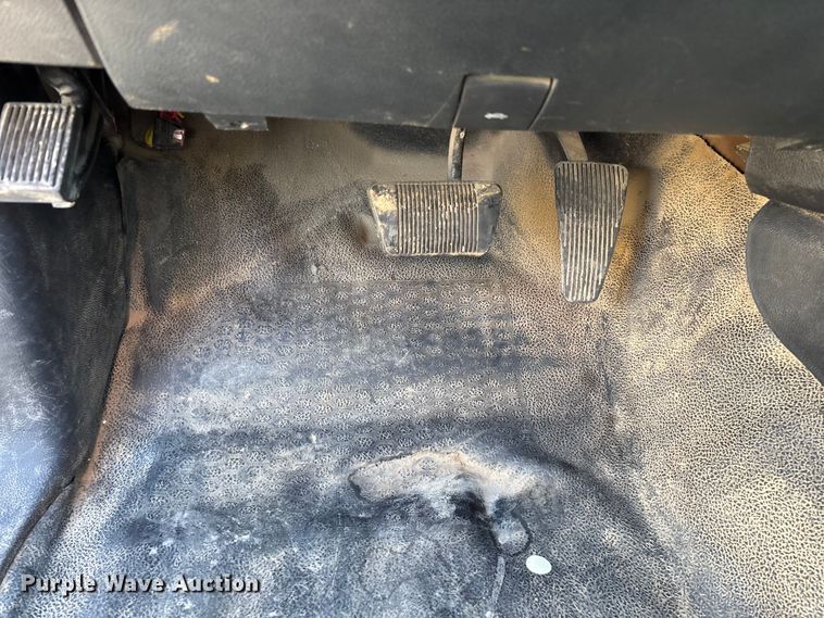 image for item FG0210 2015 RAM 5500 truck cab and chassis