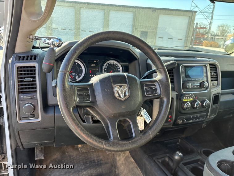 image for item FG0210 2015 RAM 5500 truck cab and chassis