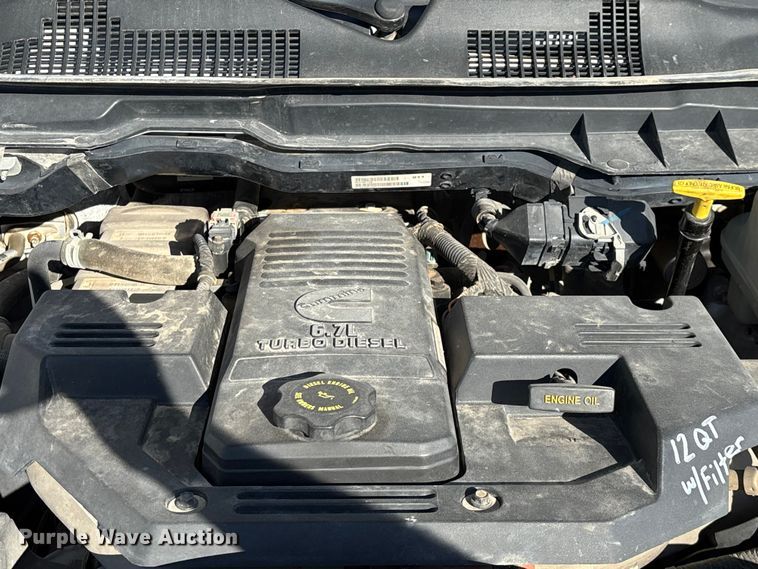 image for item FG0210 2015 RAM 5500 truck cab and chassis