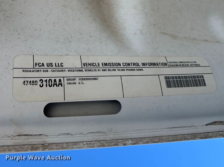 image for item FG0210 2015 RAM 5500 truck cab and chassis