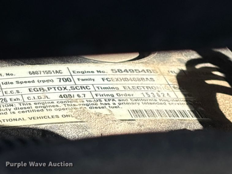 image for item FG0210 2015 RAM 5500 truck cab and chassis