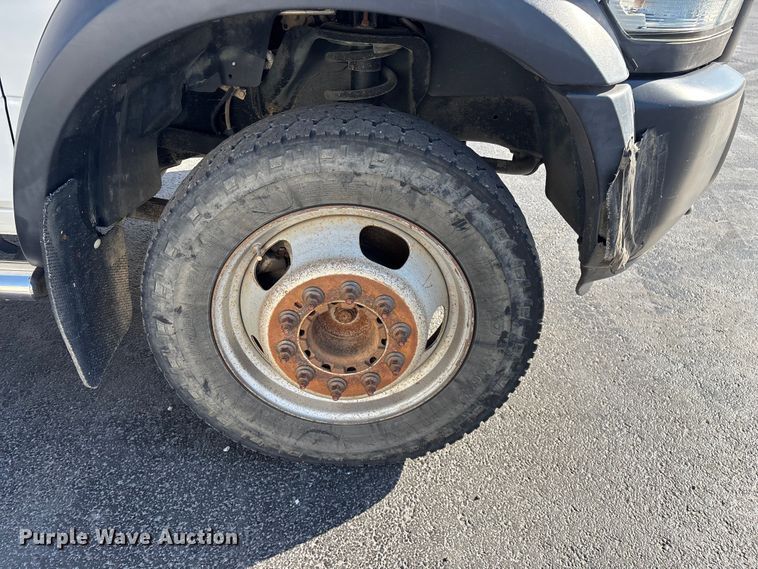 image for item FG0210 2015 RAM 5500 truck cab and chassis