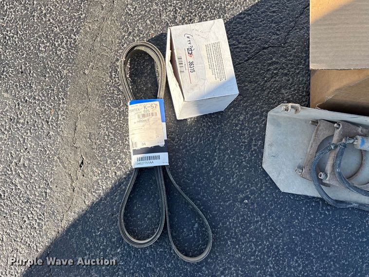 image for item FG0210 2015 RAM 5500 truck cab and chassis