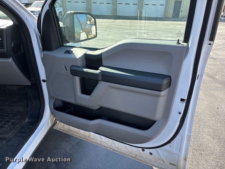 image for item FG0211 2018 Ford F150 pickup truck