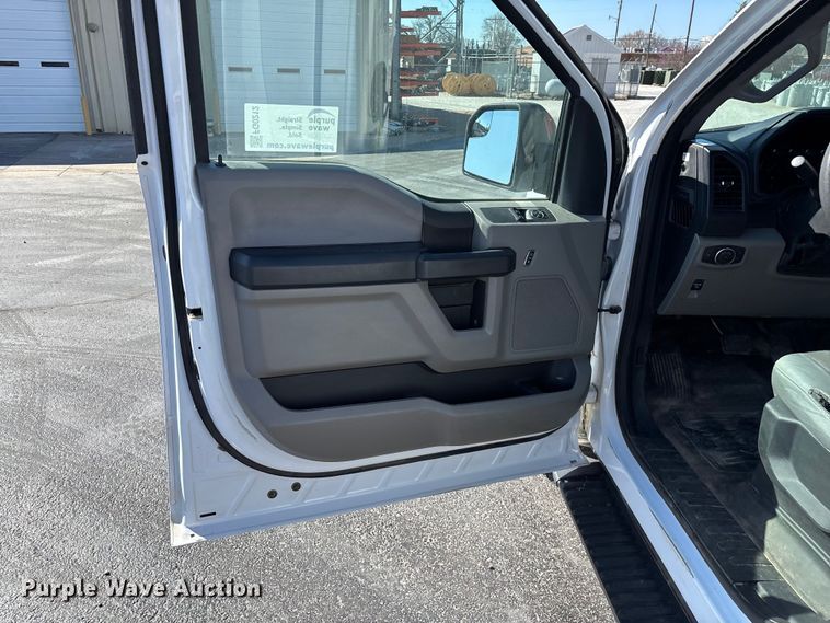 image for item FG0212 2019 Ford F150 pickup truck