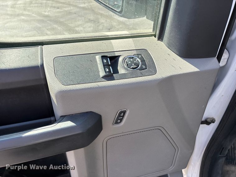 image for item FG0212 2019 Ford F150 pickup truck